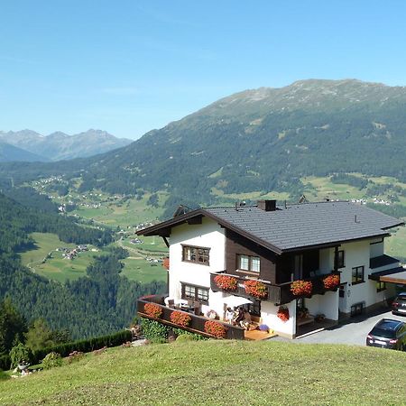 イェルツェンスHaus Auerアパートメント 部屋 写真